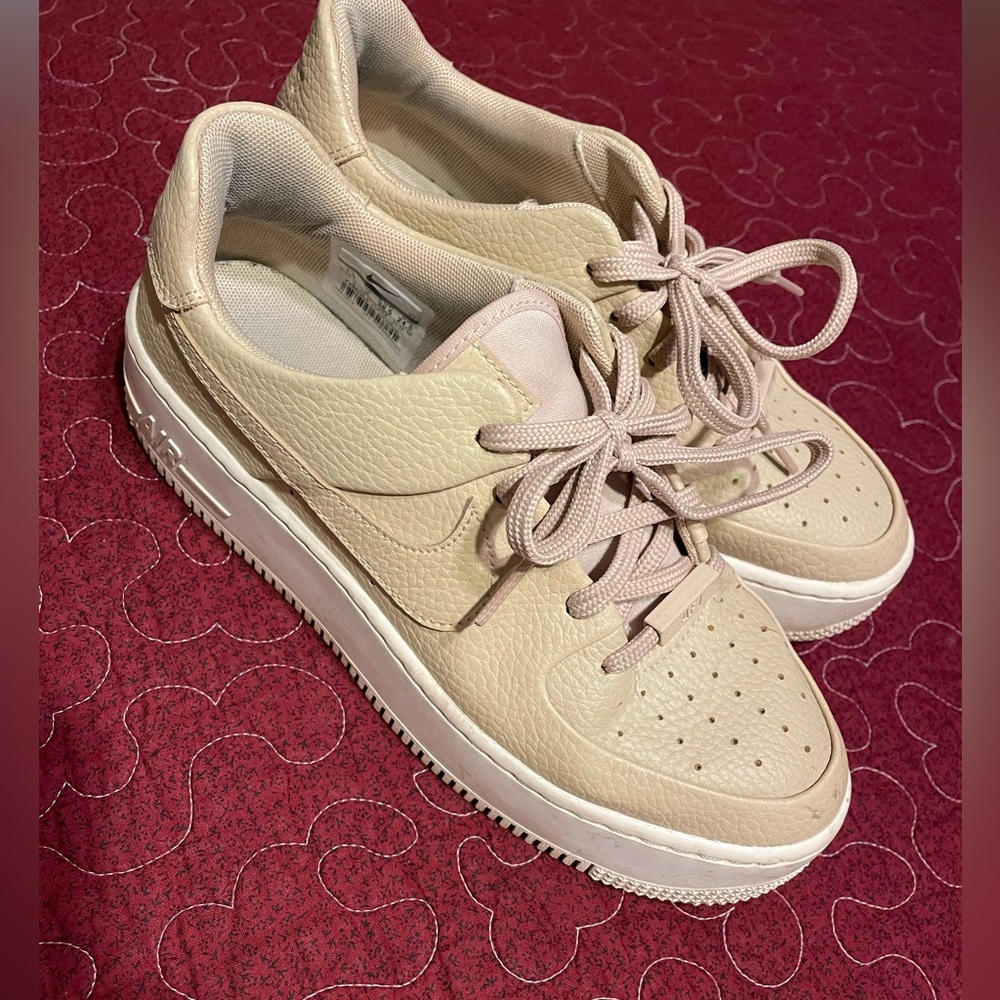 Nike Air Force 1 sage low
